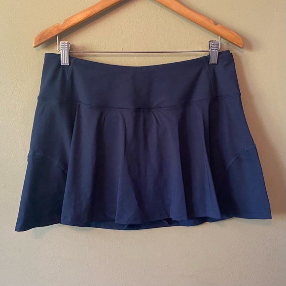 Cute High Waisted Pleated Tennis Golf Skort / Skirt w Built-in Shorts, XL/12 - Picture 5 of 11